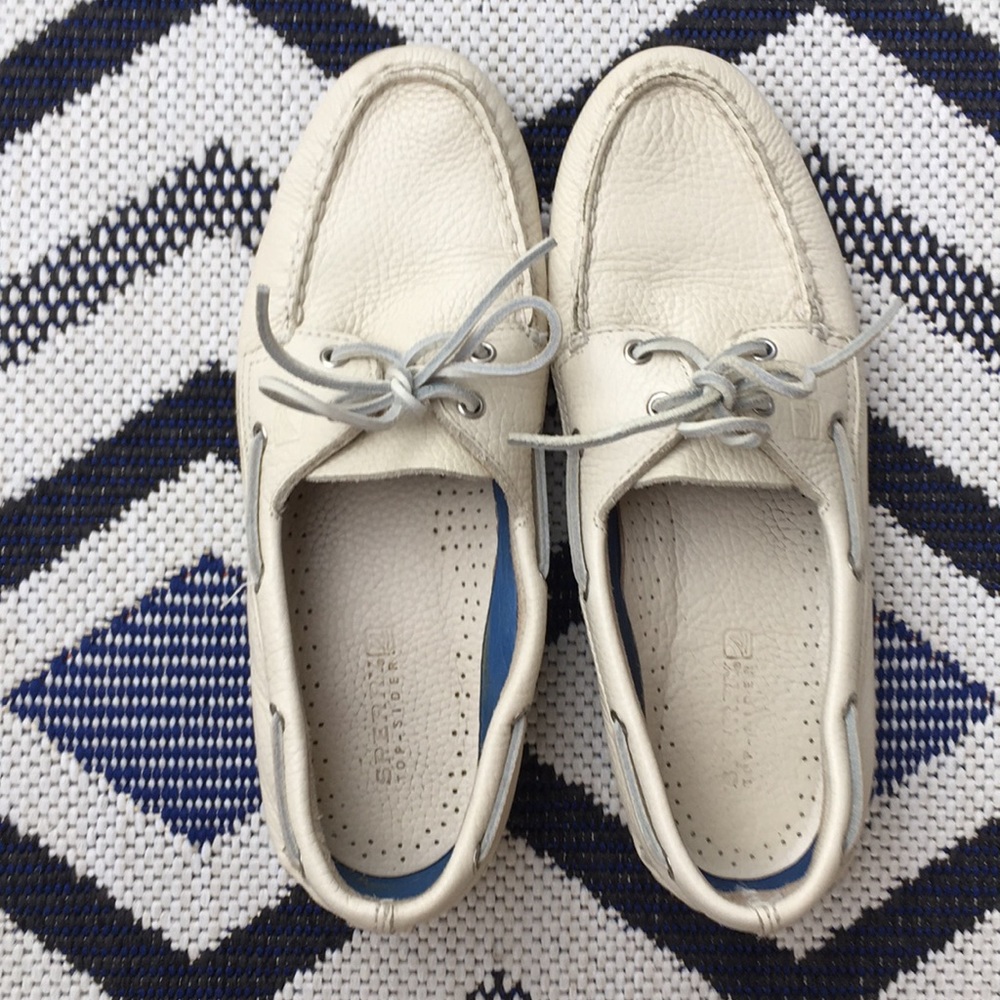 Sperry Top-sider cream leather loafers size 10